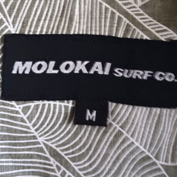 Molokai Surf Shirt Men Medium Short Sleeve Collar Button Up Green Leaf NWOT - Picture 2 of 10